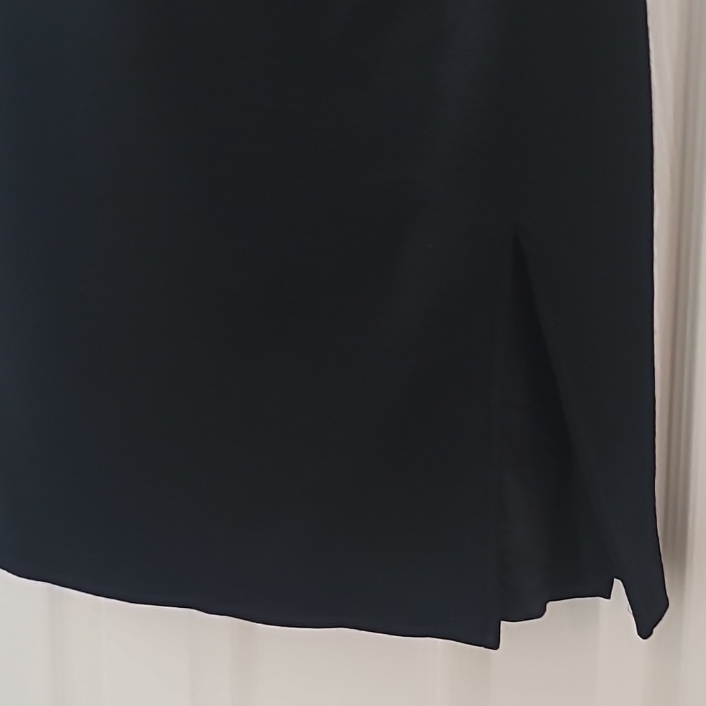 Vintage Lillie Rubin Black Pencil Skirt with Gold Buckle Sz 4 - Picture 2 of 9